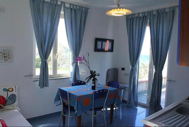 Waikiki Beach Apartments سانتا ماريا دي كاستيلاباتي المظهر الخارجي الصورة