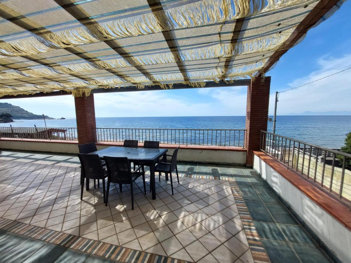 Waikiki Beach Apartments سانتا ماريا دي كاستيلاباتي المظهر الخارجي الصورة