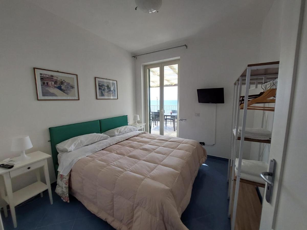 Waikiki Beach Apartments سانتا ماريا دي كاستيلاباتي المظهر الخارجي الصورة