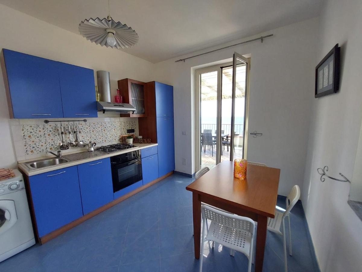 Waikiki Beach Apartments سانتا ماريا دي كاستيلاباتي المظهر الخارجي الصورة